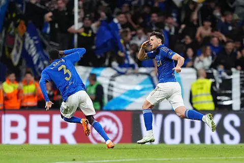 الأول في الدوري الإسباني.. ريال أوفييدو يعلن إقالة مدربه